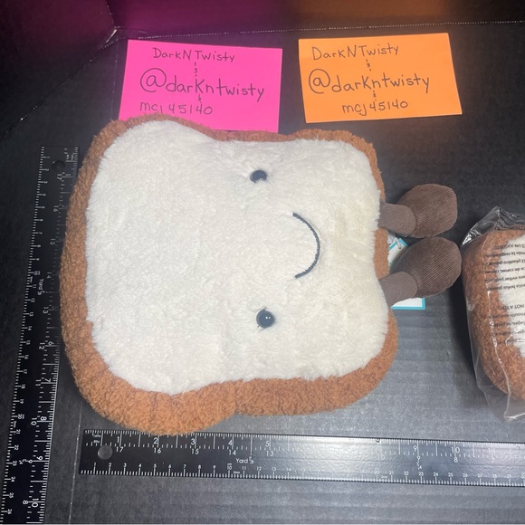 BNWT SET OF 2 JELLYCAT TOAST LARGE AND SMALL PLUSH - Picture 7 of 11